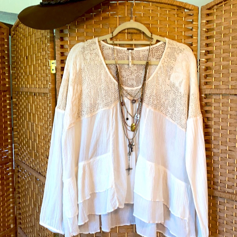 🌾🌼🌿 FREE PEOPLE BOHEMIAN GODDESS CROCHET TOP!!!